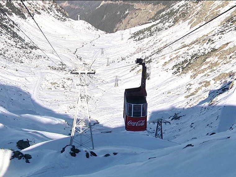 Huszonegy centiméteres vastagságú hóréteg rakódott le a Bilea-tónál