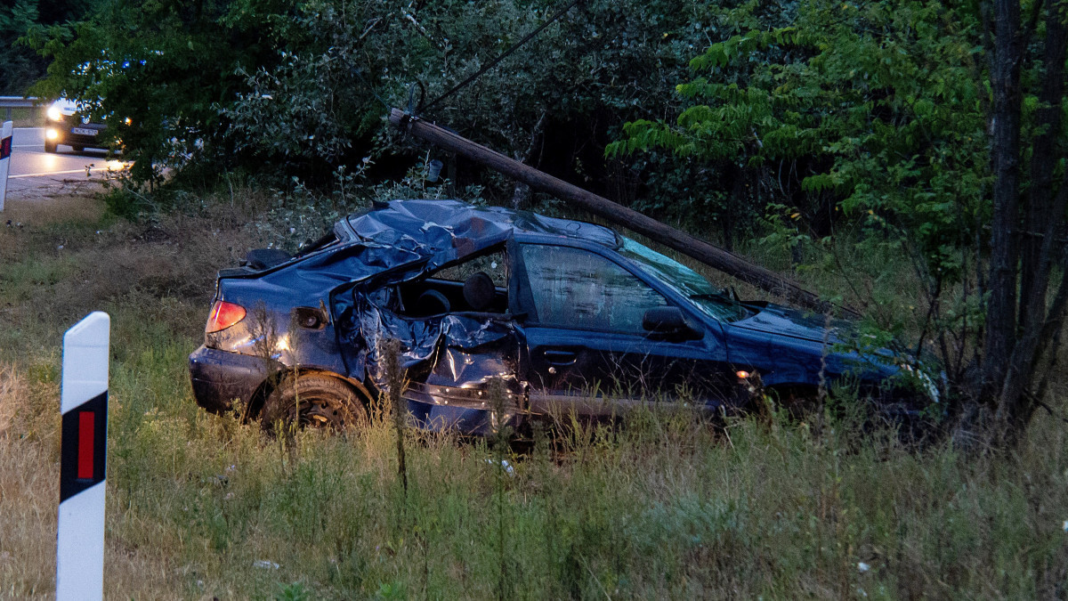 Ketten sérültek meg Máréfalván, amikor egy autó lesodródott az úttestről