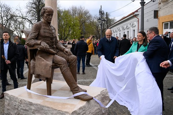 Novák Katalin: mi, magyarok határon innen és túl, egymásra mindenkor számíthatunk