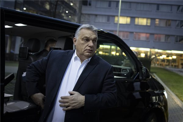 Orbán Viktor: rendet kell vágni Brüsszelben
