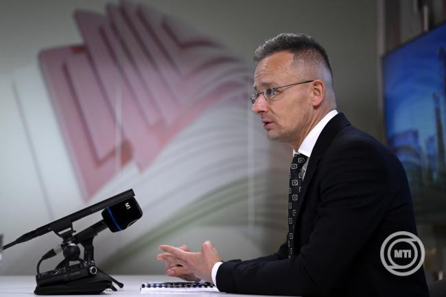 Szijjártó Péter: Brüsszel durván elhibázta a vámpolitikai együttműködést is az Egyesült Államokkal