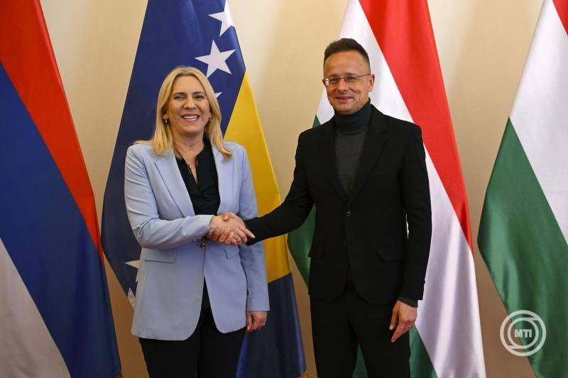 Szijjártó Péter: az Európai Unió Nyugat-Balkán-politikája abszurd, felelőtlen és veszélyes