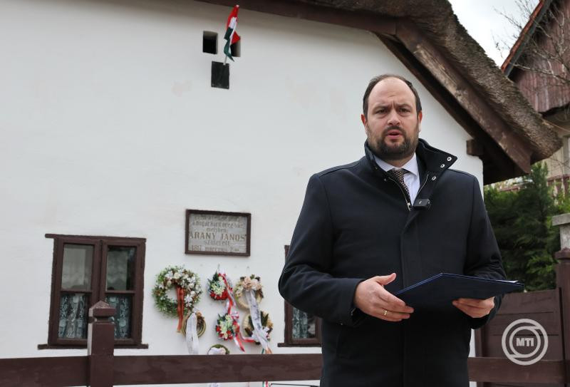 Nacsa Lőrinc: az országnak van határa, a nemzet határtalan